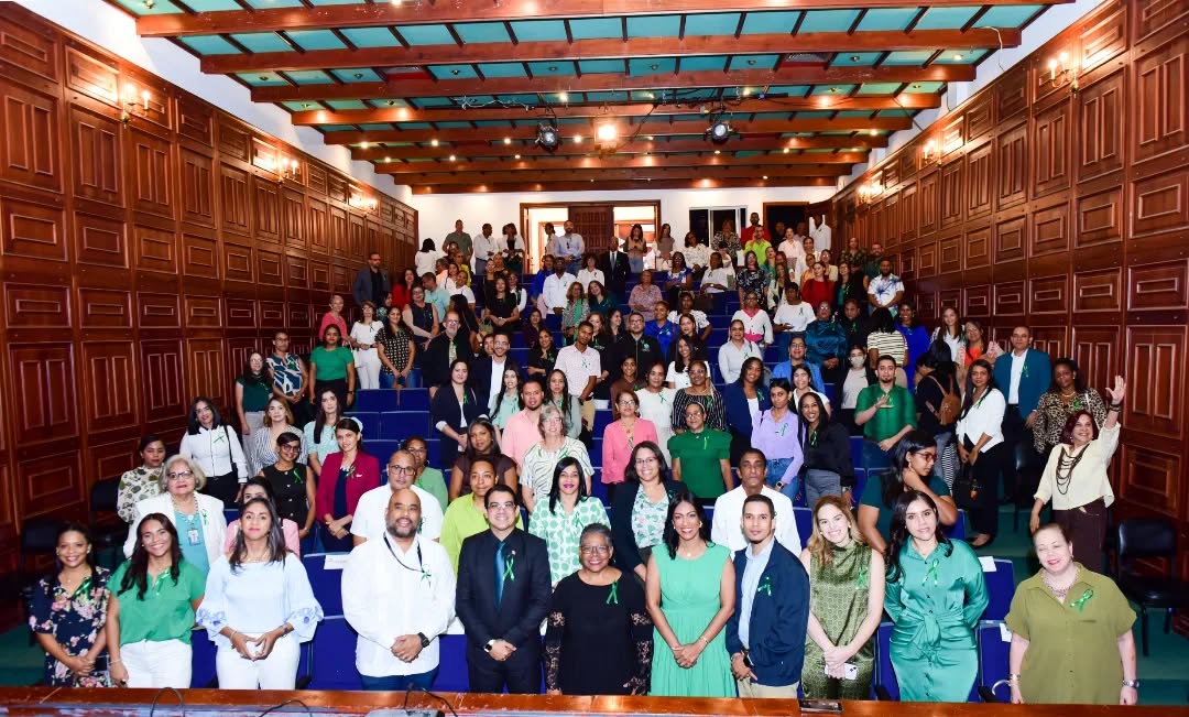 Lee más sobre el artículo SRS Cibao Norte realiza conferencia “Conectando con el Bienestar” para conmemorar Día Salud Mental